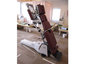 骨盤・背骨矯正 トムソンベッド